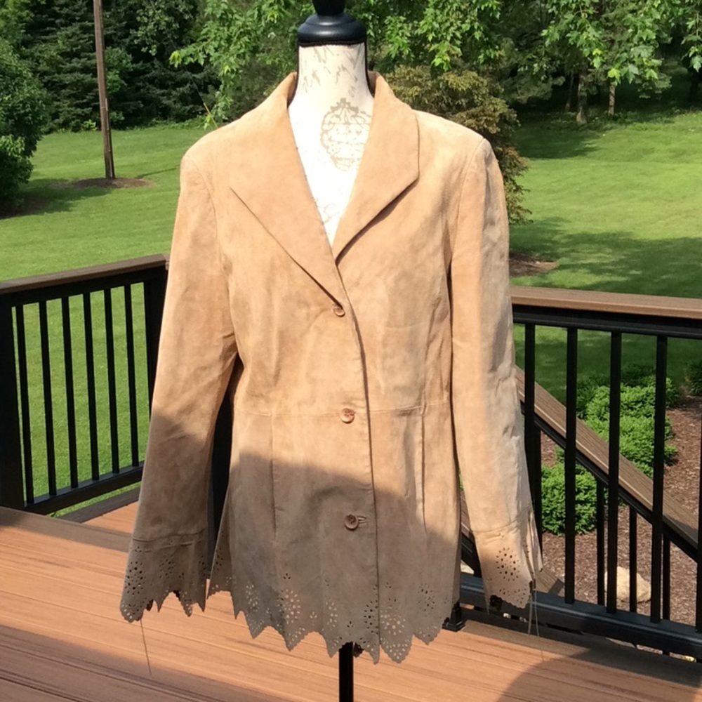 Women’s Tan 100% Leather Suede Blazer Sz Medium